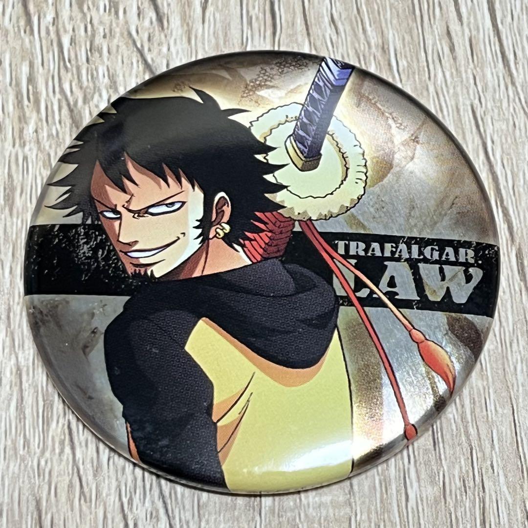 ONE PIECE 漢たちの休息 トラファルガー・ロー 缶バッジ - メルカリ
