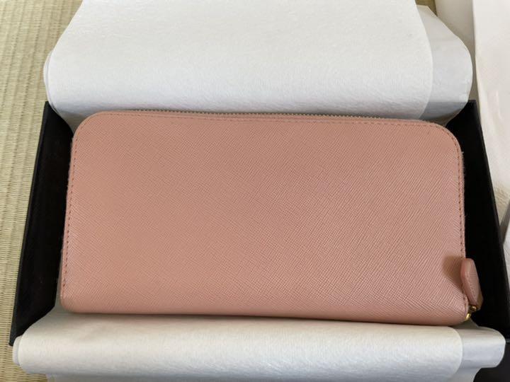 もこ　PRADA プラダ　財布