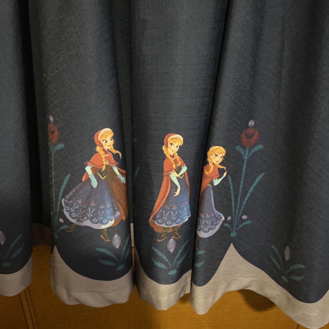 シークレットハニー　アナ雪はフレアスカート