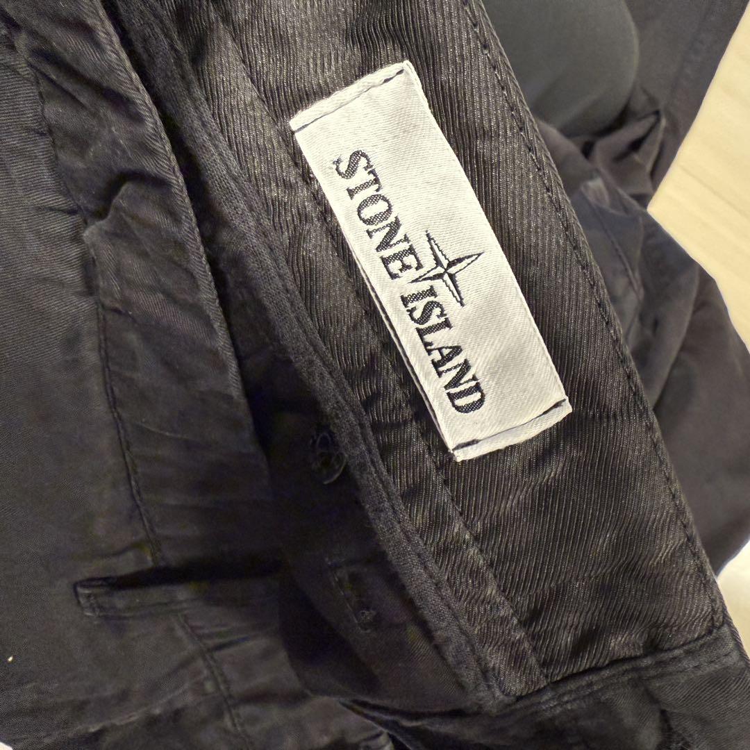 STONE ISLAND ブラックカーゴパンツ