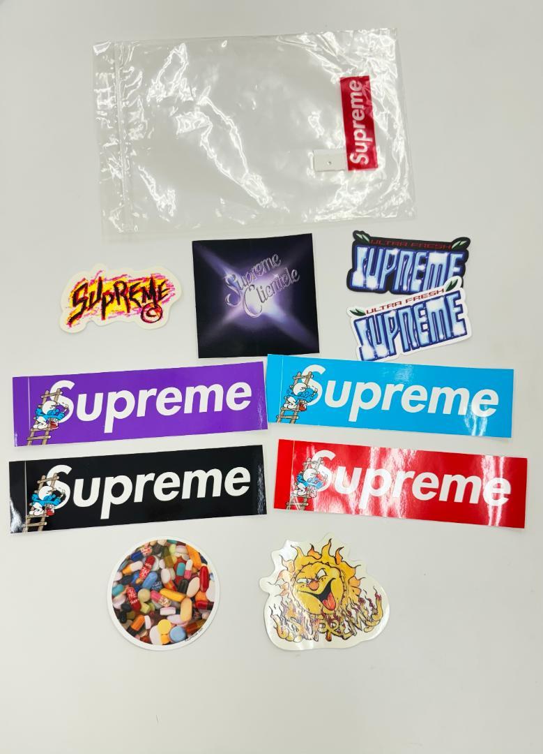Supreme ステッカー