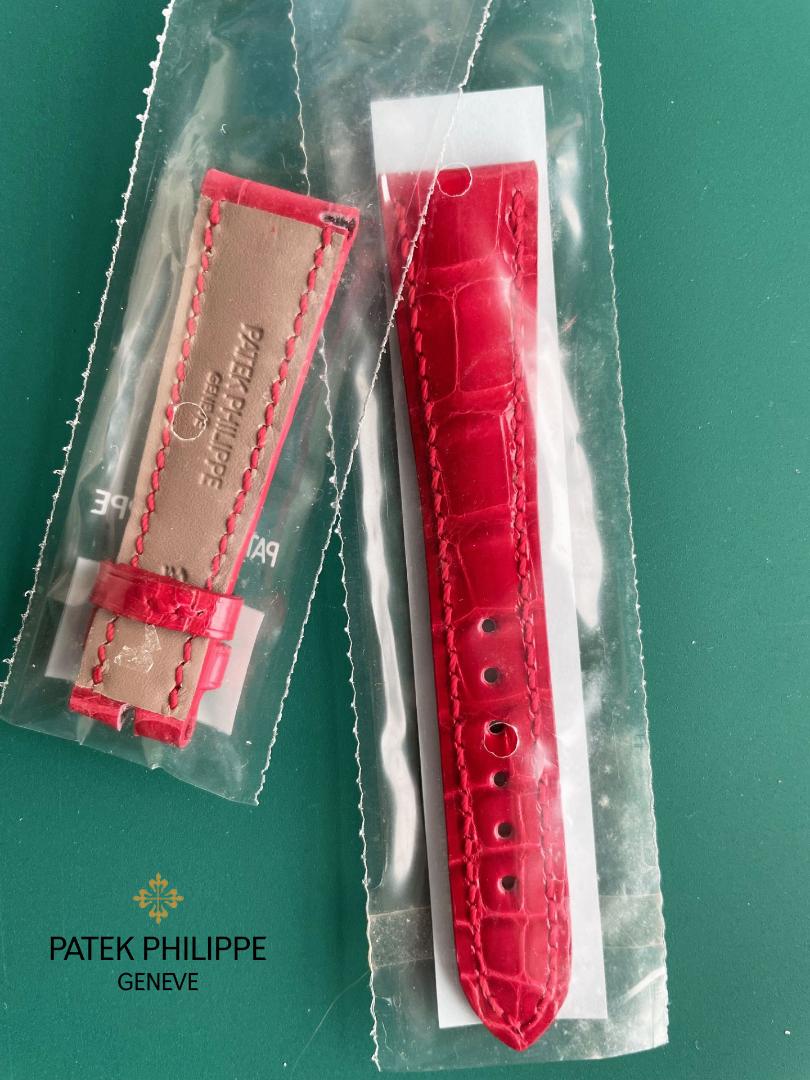 新品未使用 パテックフィリップ純正 クロコ革ベルト ベージュ 新品未使用 パテックフィリップ純正 クロコ革ベルト ベージュ