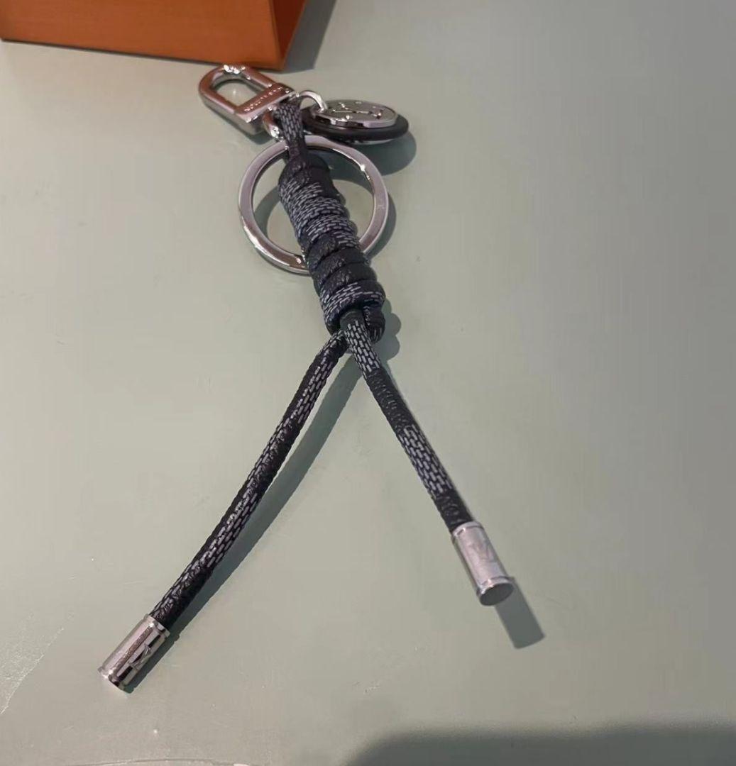 美品ルイヴィトン メンズ キーホルダー キーリング チャーム 11,000円