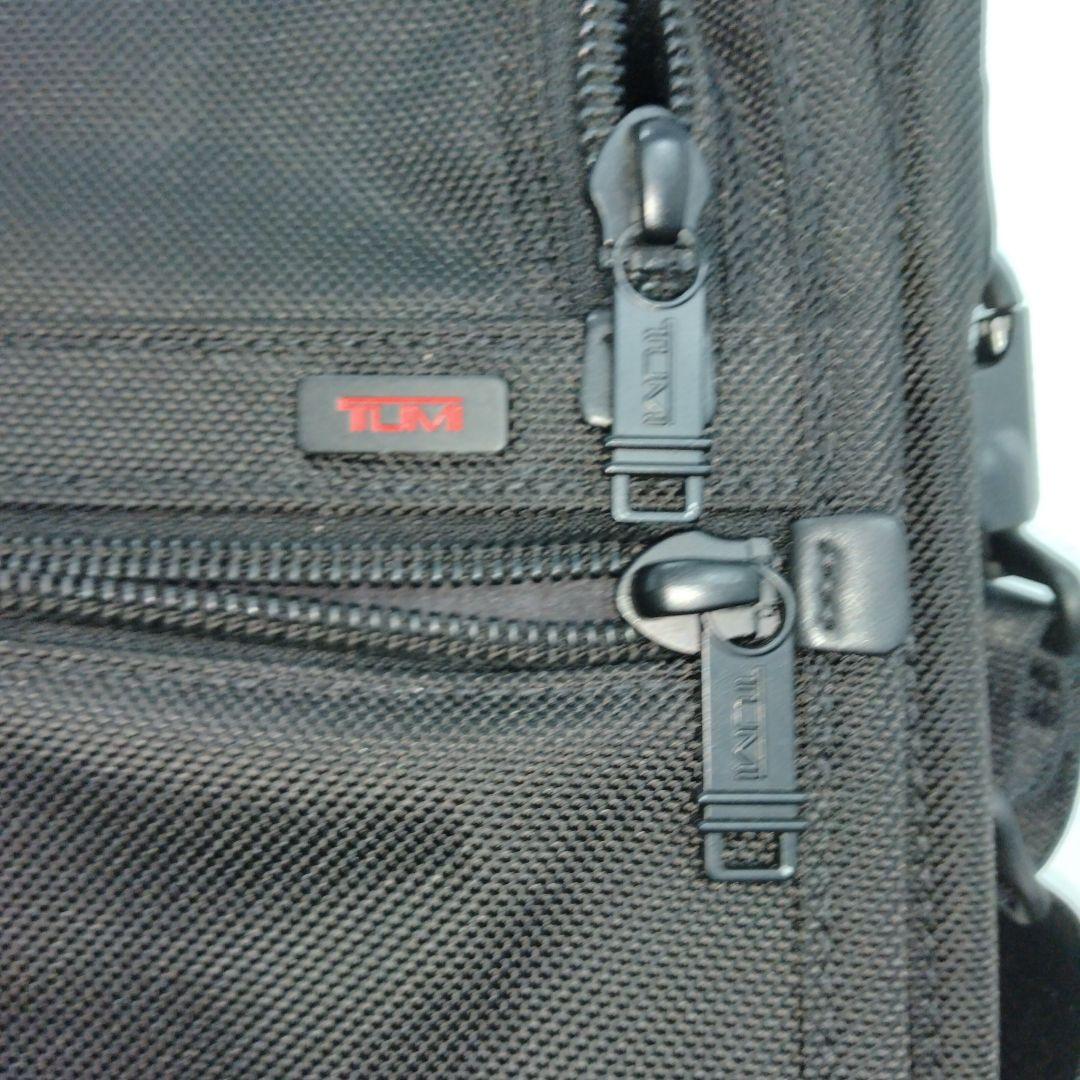 TUMI ブラック ビジネスバッグ