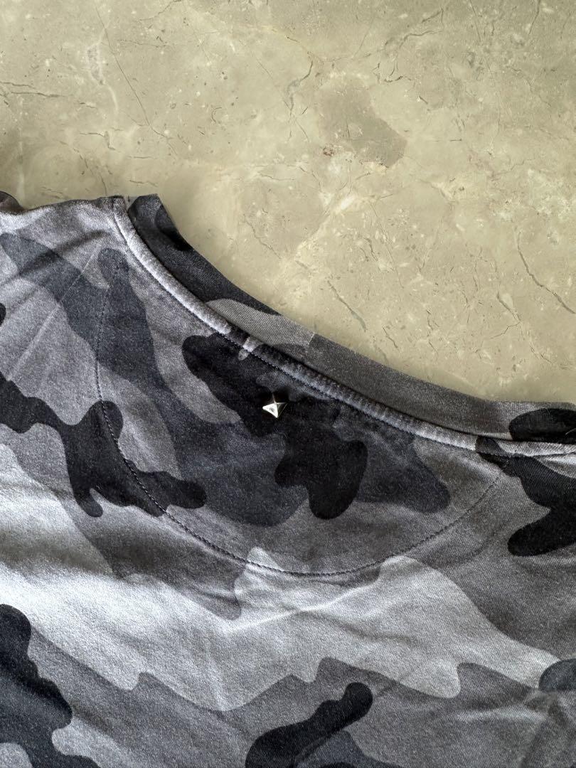 VALENTINO  メンズ　Tシャツ　Lサイズ