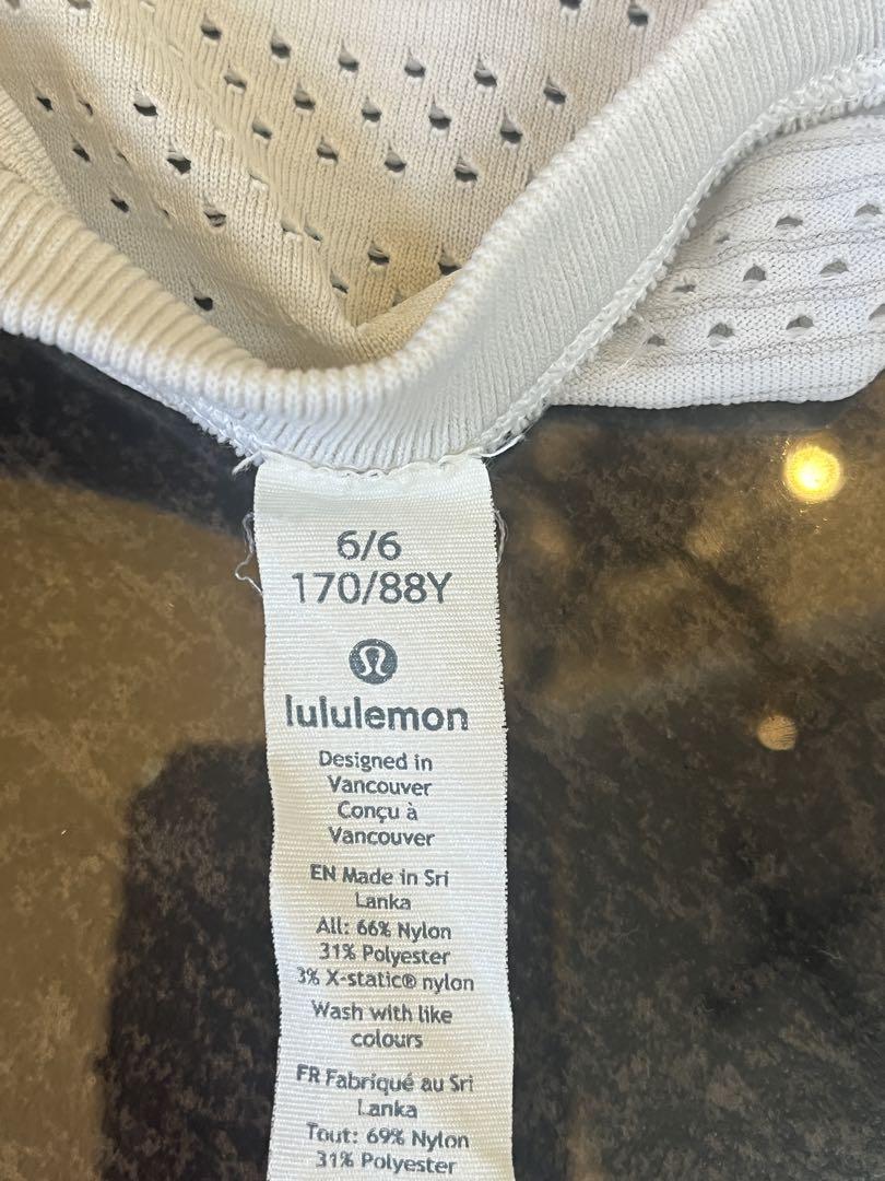 【Lululemon】美品！ウェアヨガ　ピラティス　トップス　長袖　ホワイト