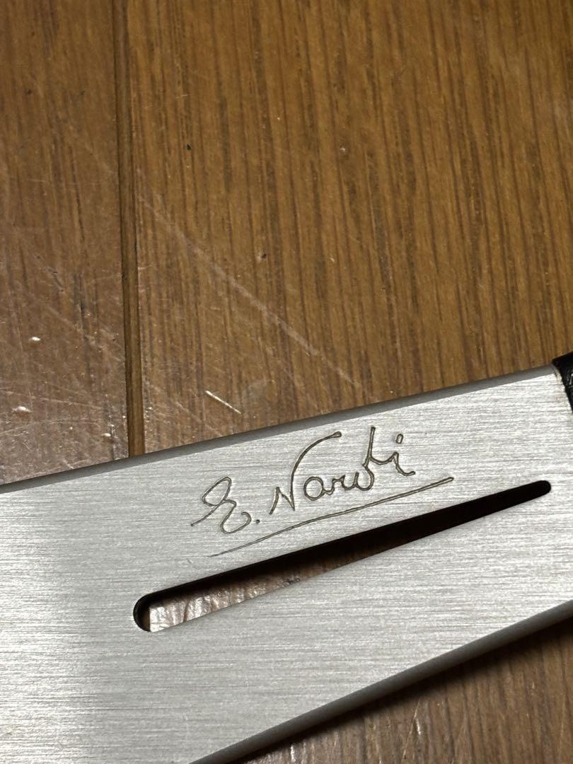 Nardi ステアリング 3スポーク 黒とシルバー