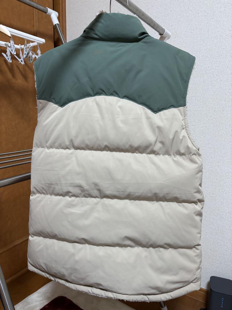 Patagonia ダウンベスト 緑ベージュ