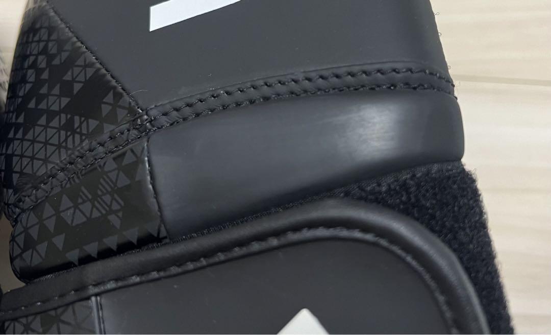 UBX × adidas ボクシンググローブ  収納ケース付き