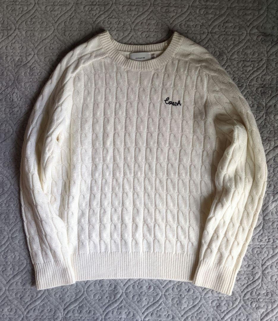 新品未使用 COACHコーチ クルーネック ケーブル ニット セーター Sサイズ 新品未使用 COACHコーチ クルーネック ケーブル ニット セーター Sサイズ