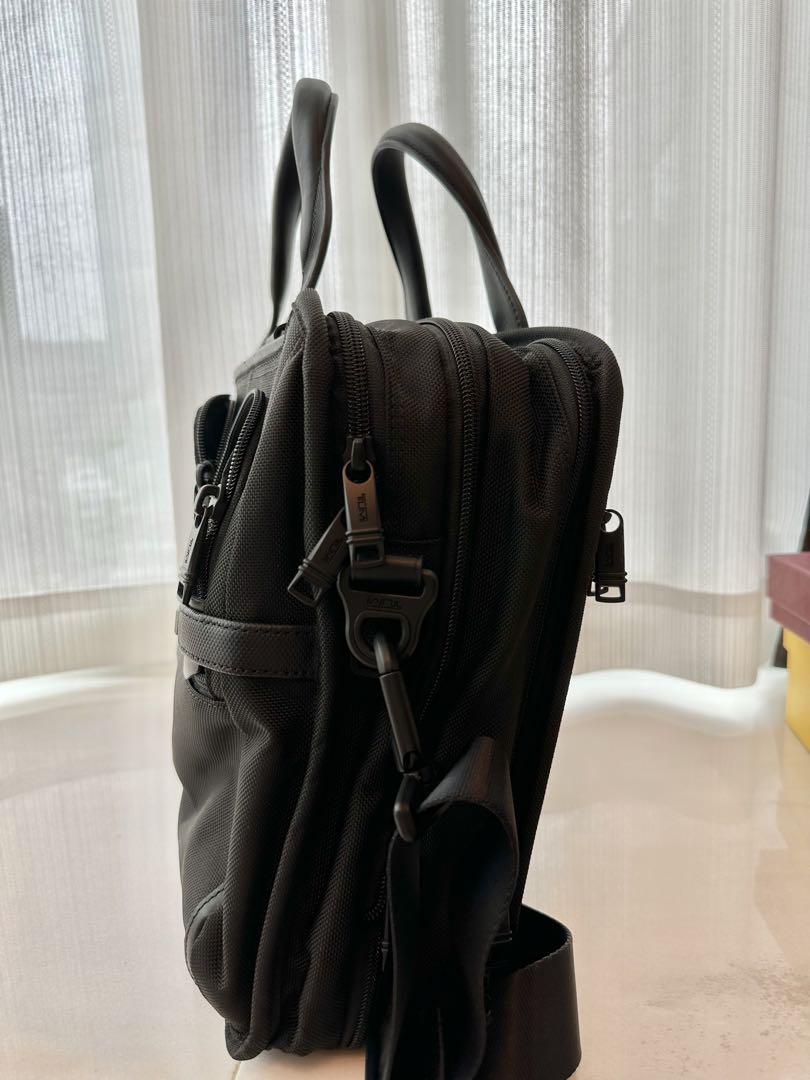 TUMI ALPHA3 エクスパンダブル オーガナイザー ラップトップ ブリーフ