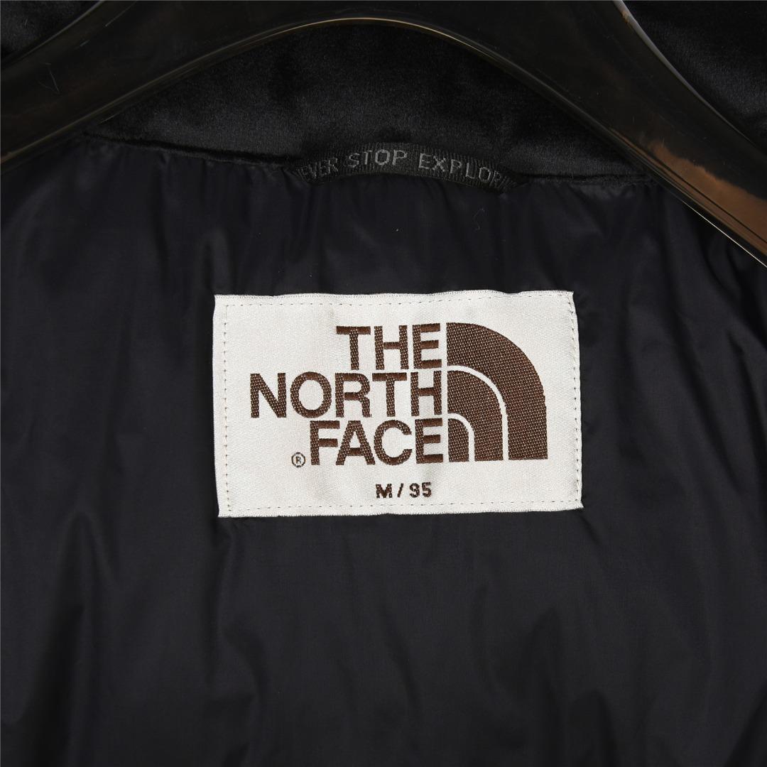 THE NORTH FACE ブラック ダウンベスト THE NORTH FACE ブラック ダウンベスト