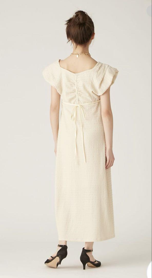 【Lily Brown】 2wayカットジャガードワンピース IVR Lily Brown】 2wayカットジャガードワンピース IVR - メルカリ