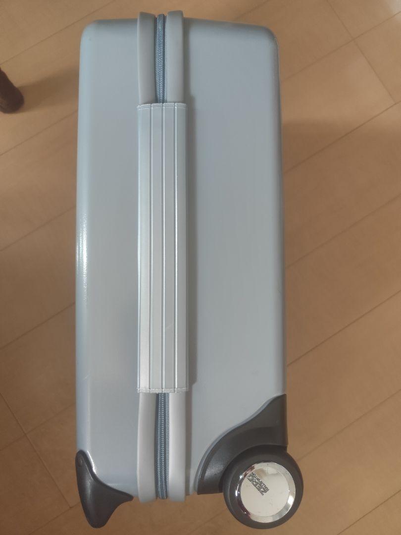 ゼロハリバートン キャリーケース 機内持ち込みサイズ