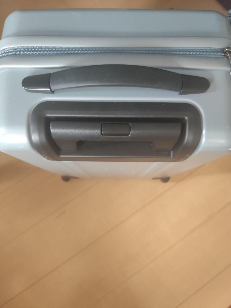 ゼロハリバートン キャリーケース 機内持ち込みサイズ