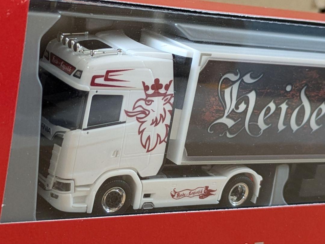 1/87 herpa SCANIA CS20 HD Heide Logi ①