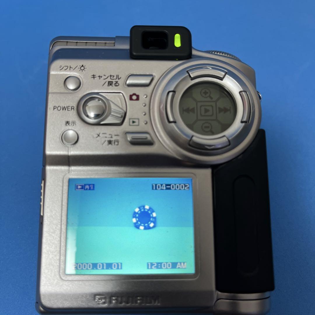 FUJIFILM　finepix4700z　フジフィルム　デジタルカメラ