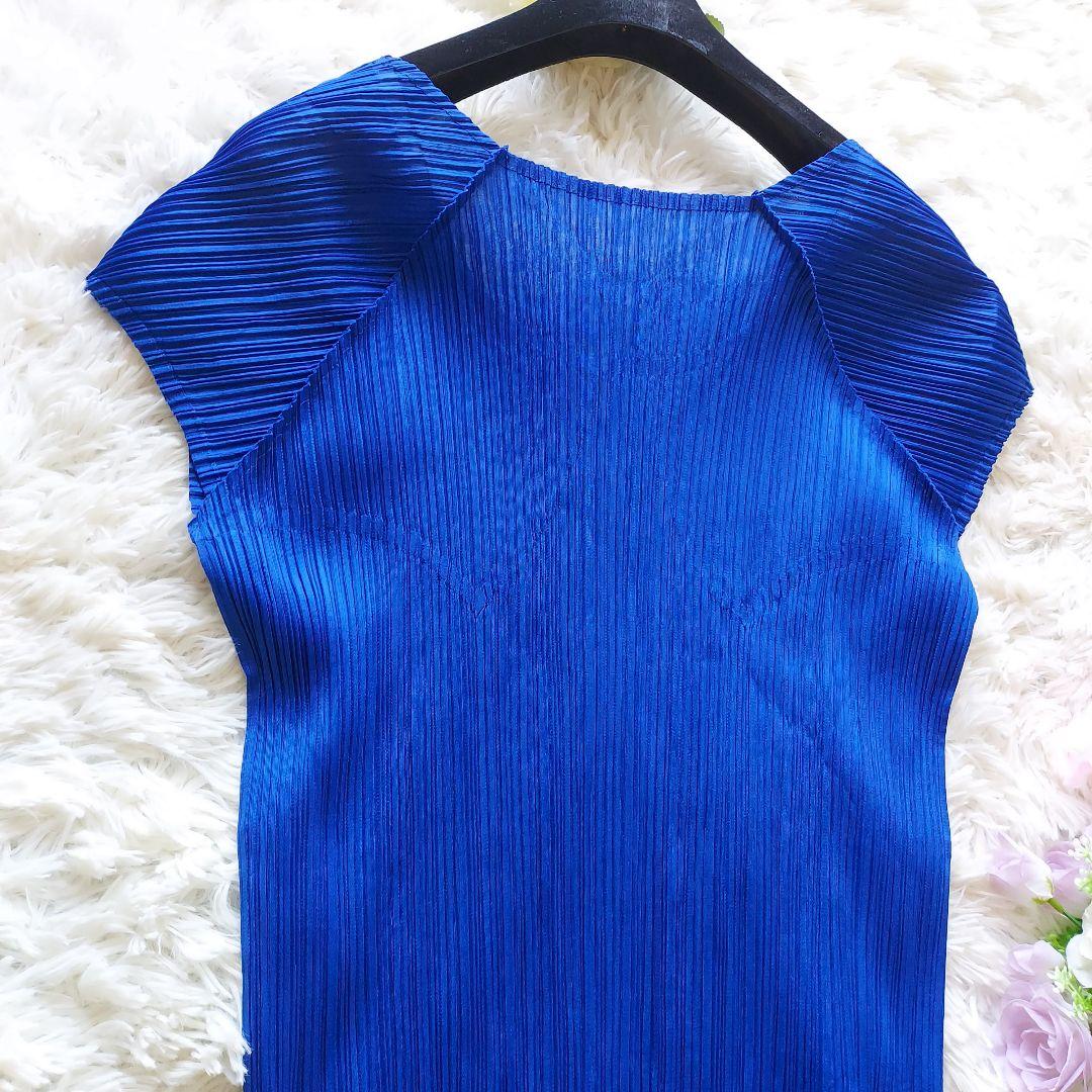 美品Issey Miyake 青 プリーツ トップス ISSEY MIYAKE PLEATS PLEASE プリーツプリーズトップス