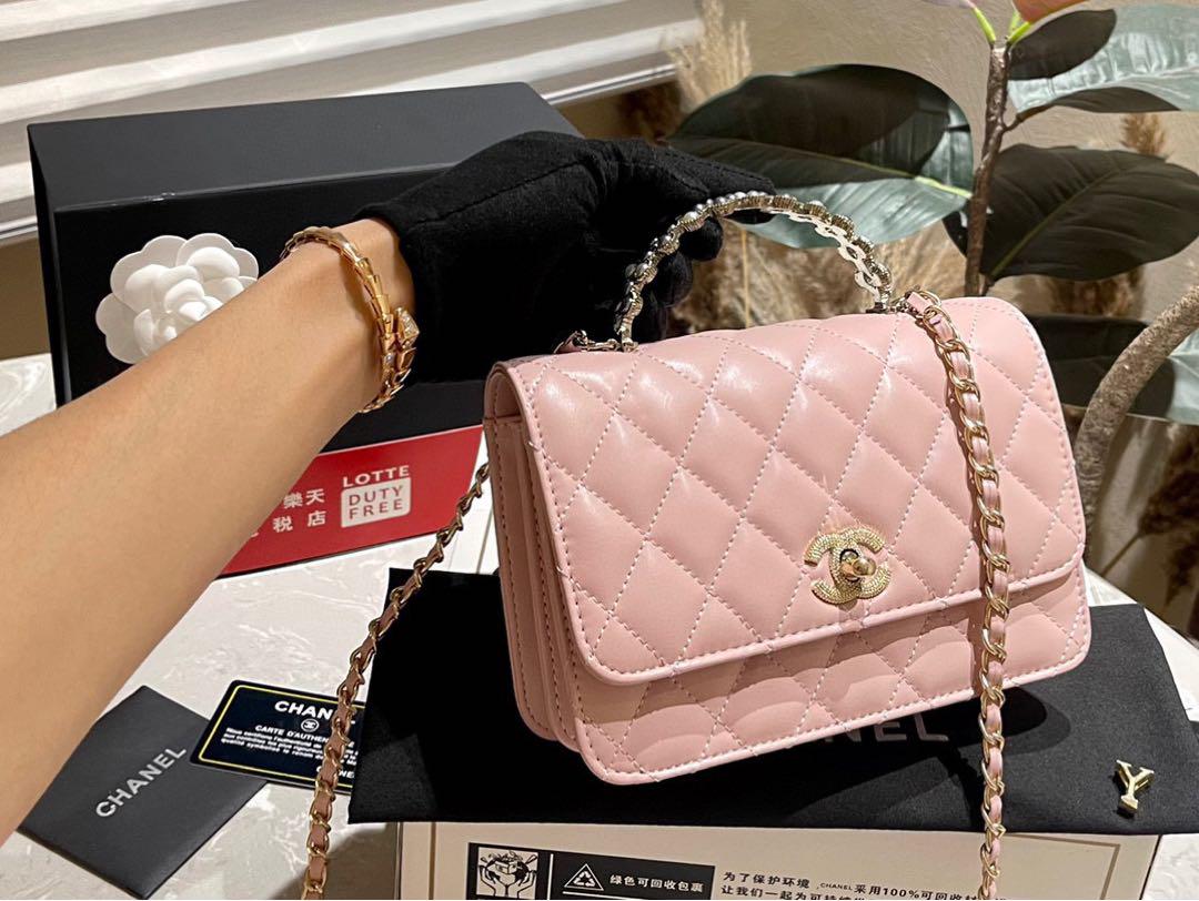 CHANEL ショルダーバッグ