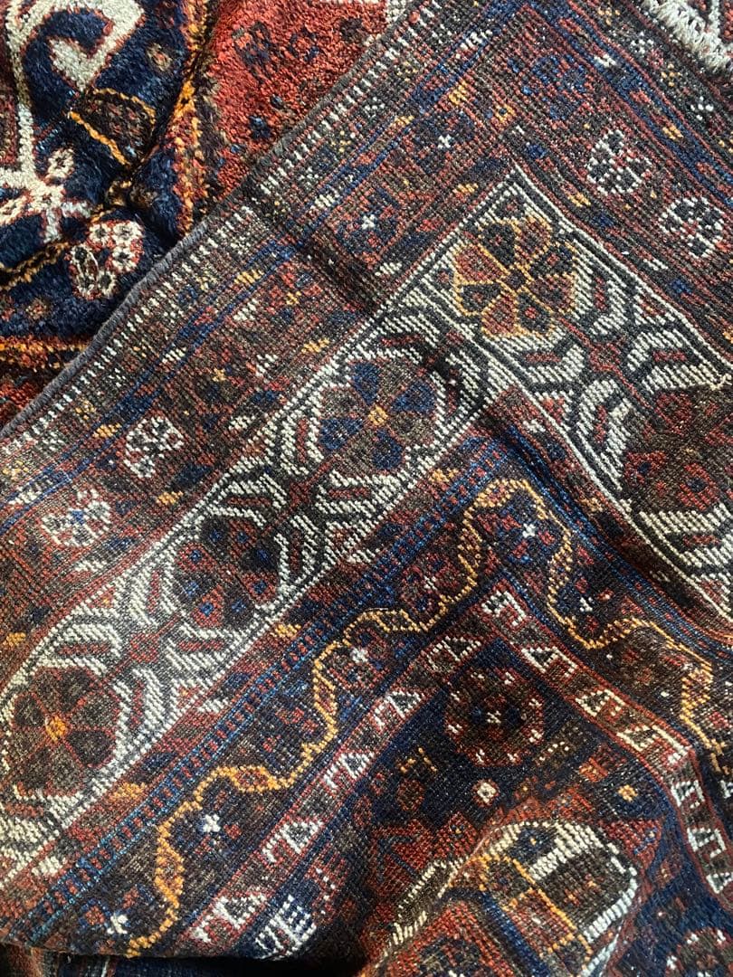 rug目立った傷や汚れなし