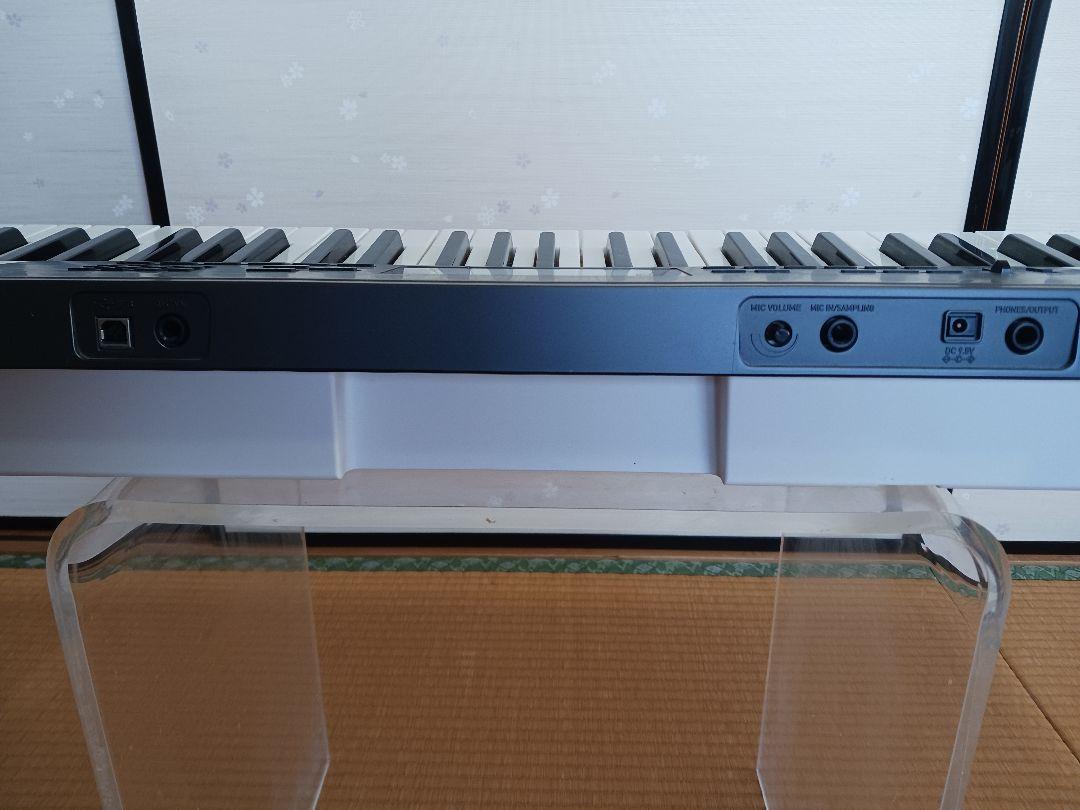 CASIO カシオ　光ナビゲーション 電子キーボード LK-116