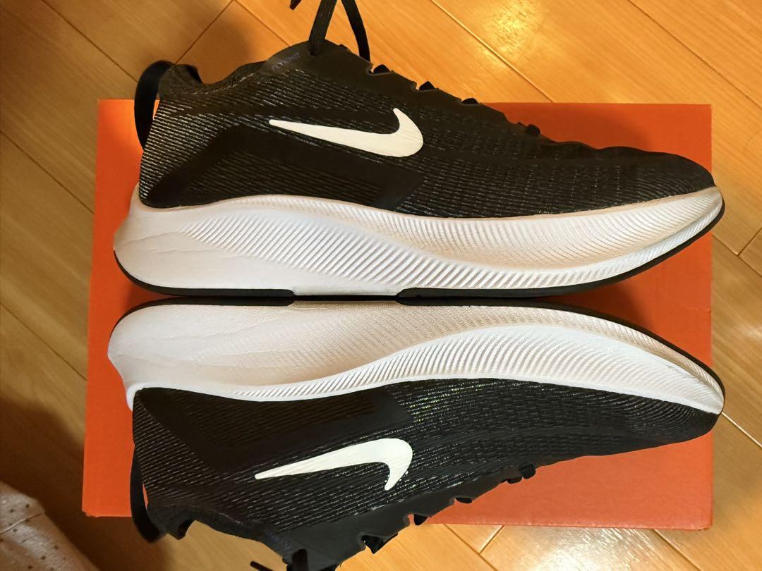【26.5cm】（美品）NIKE ズームフライ4