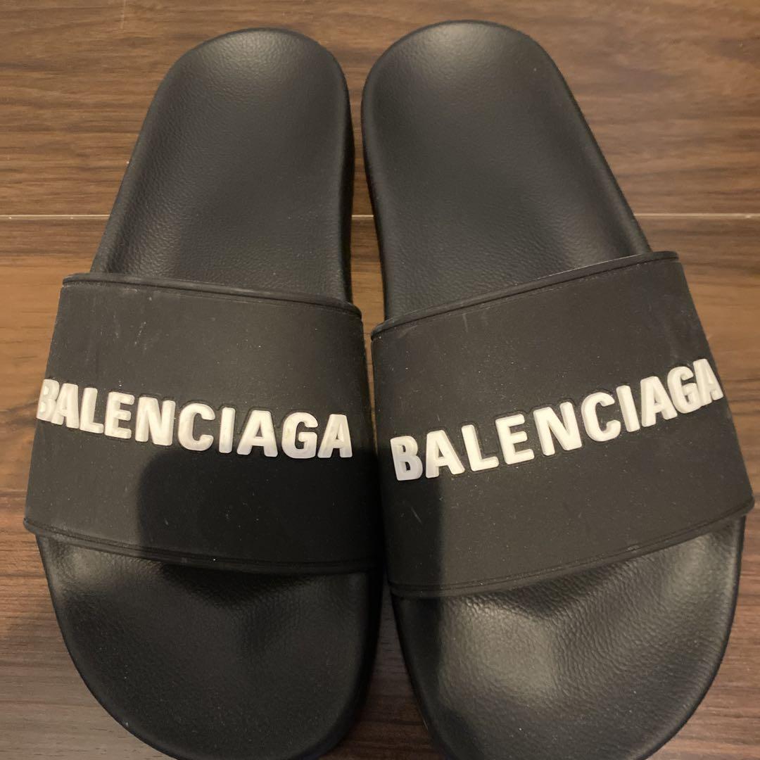 バレンシアガ BALENCIAGA シャワーサンダル 箱、保存袋付 あんしん鑑定 バレンシアガ サンダル - メルカリ