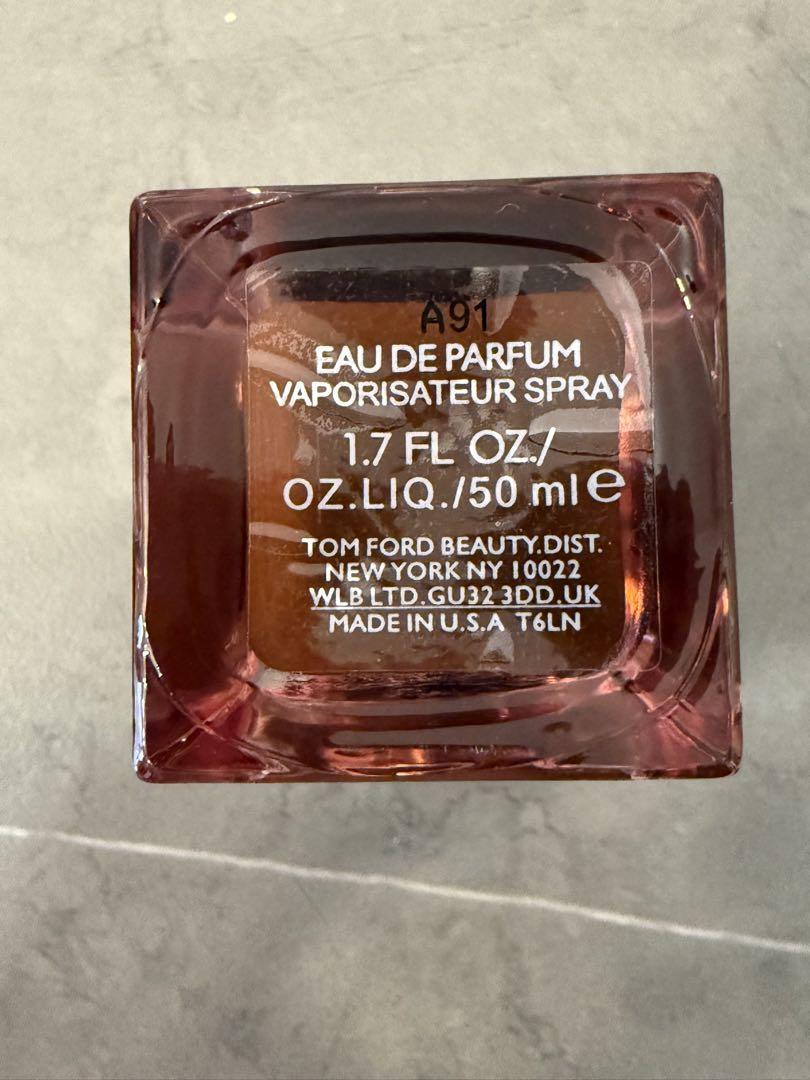 【ほぼ未使用品】トムフォード　ロストチェリー　50ml 香水　オードパルファム