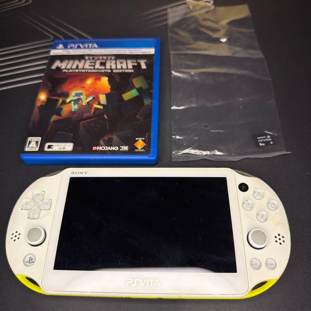 PS Vita 2000 ホワイト イエロー マイクラ 8GB メモリ付きPlayStation Vita