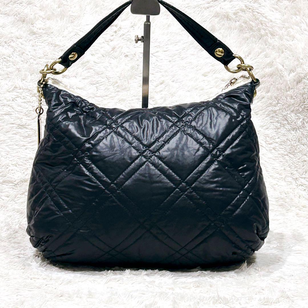 美品 コーチ ポピー Wポケット キルティング ショルダーバッグ 黒 y2k 美品 コーチ ポピー Wポケット キルティング ショルダーバッグ 黒 y2k