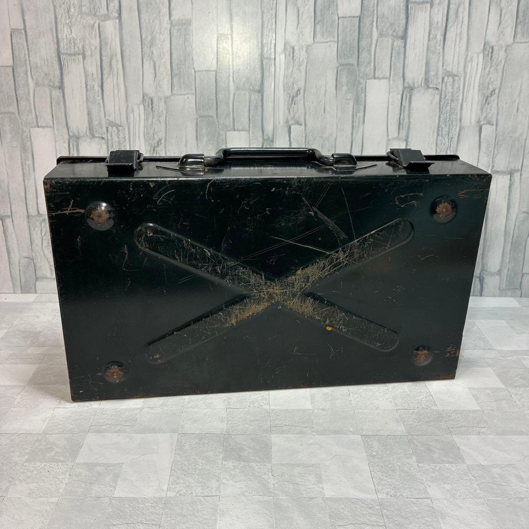 トヨタ 純正 工具箱 旧ロゴ 工具箱 ツールボックス 昭和 レトロ 当時物 錆 トヨタ 純正 工具箱 旧ロゴ 工具箱 ツールボックス 昭和 レトロ 当時物 錆