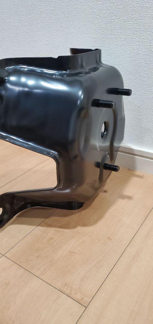 JB74　ジムニーシエラ　スペアタイヤブラケット　純正品