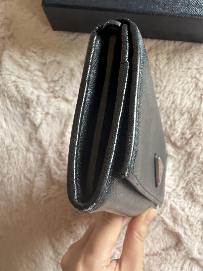 PRADA サフィアーノレザー 財布 黒