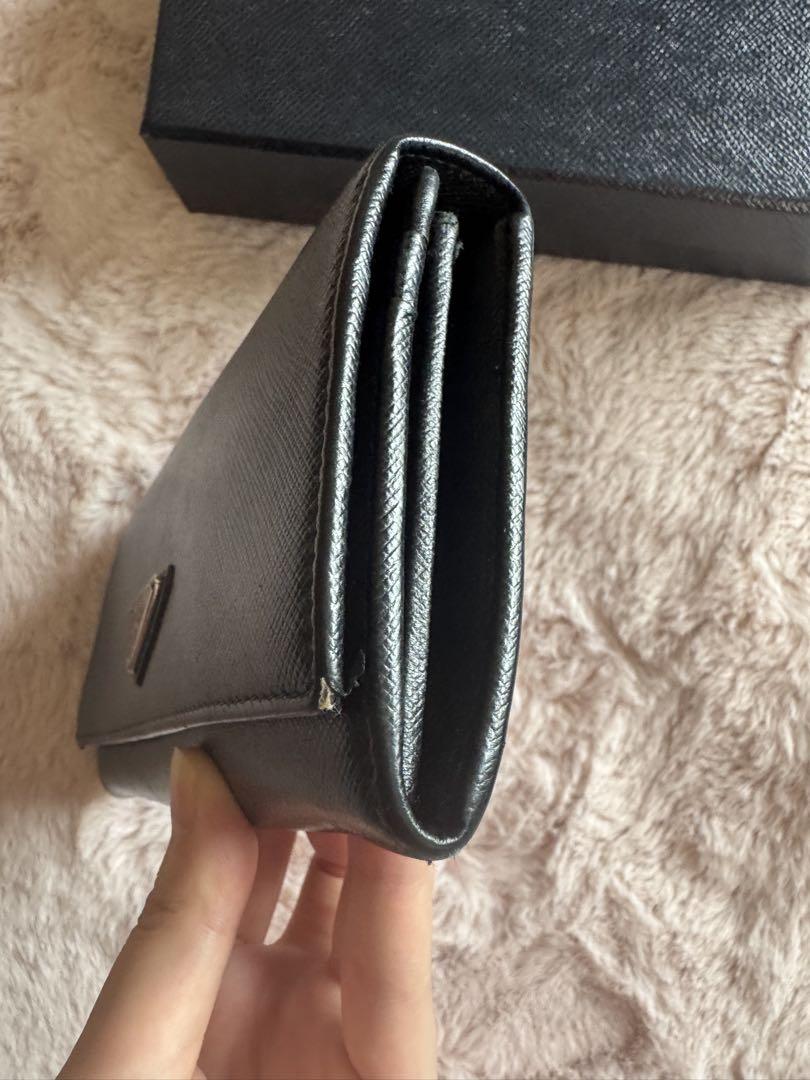 PRADA サフィアーノレザー 財布 黒