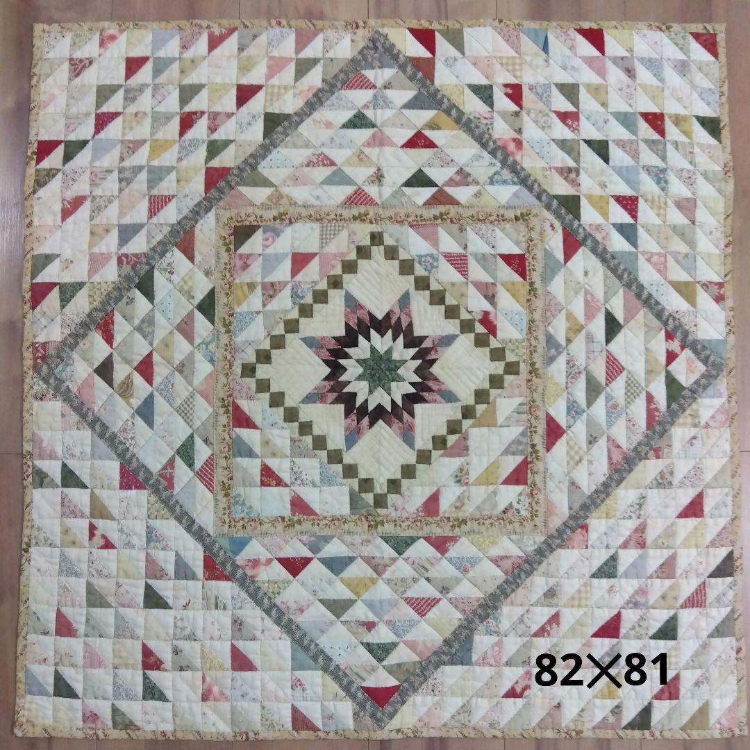 パッチワークキルト 星型デザイン タペストリー目立った傷や汚れなし