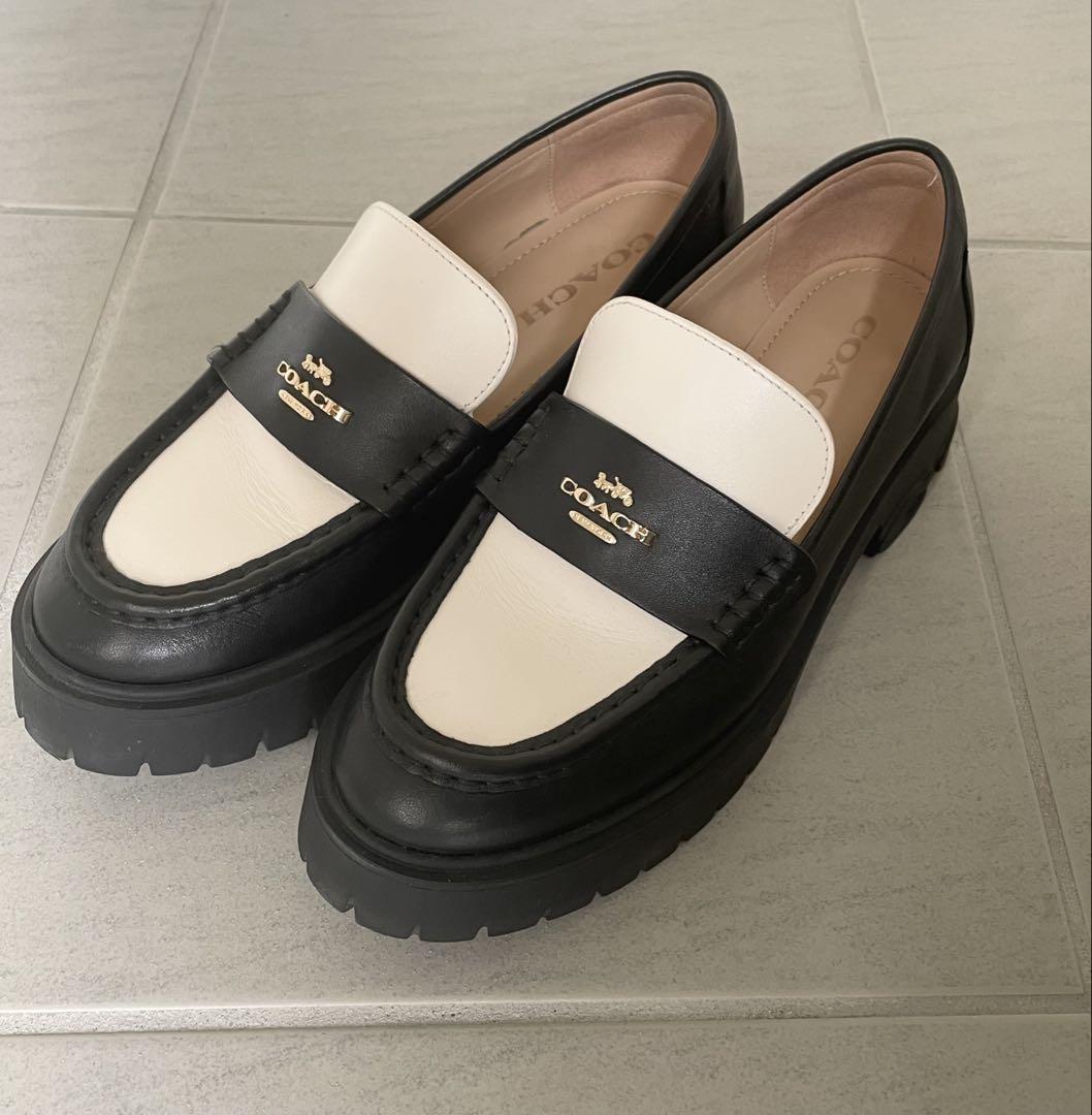 美品✨ COACH コーチ ルーシーローファー 厚底 23.5cmレザー白 美品✨ COACH コーチ ルーシーローファー 厚底 23.5cmレザー白