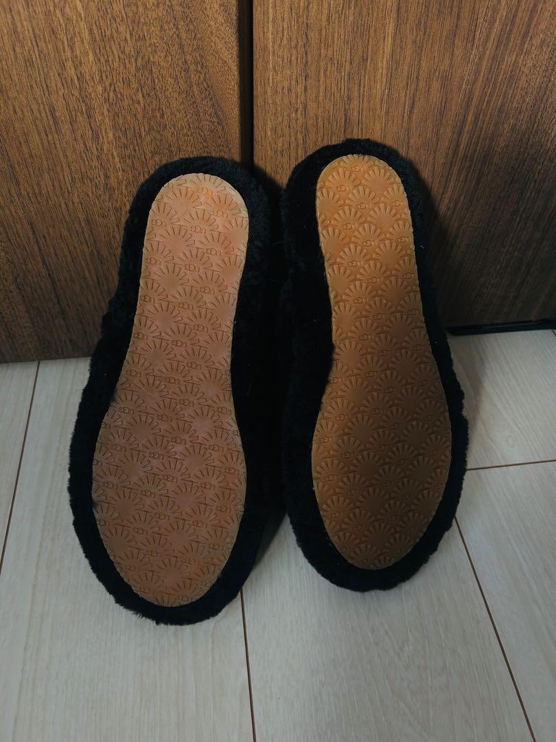 UGG