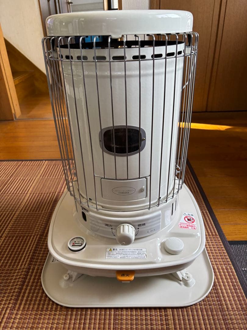 必ずコメントお願いします CORONA 円柱石油ストーブ ホワイト