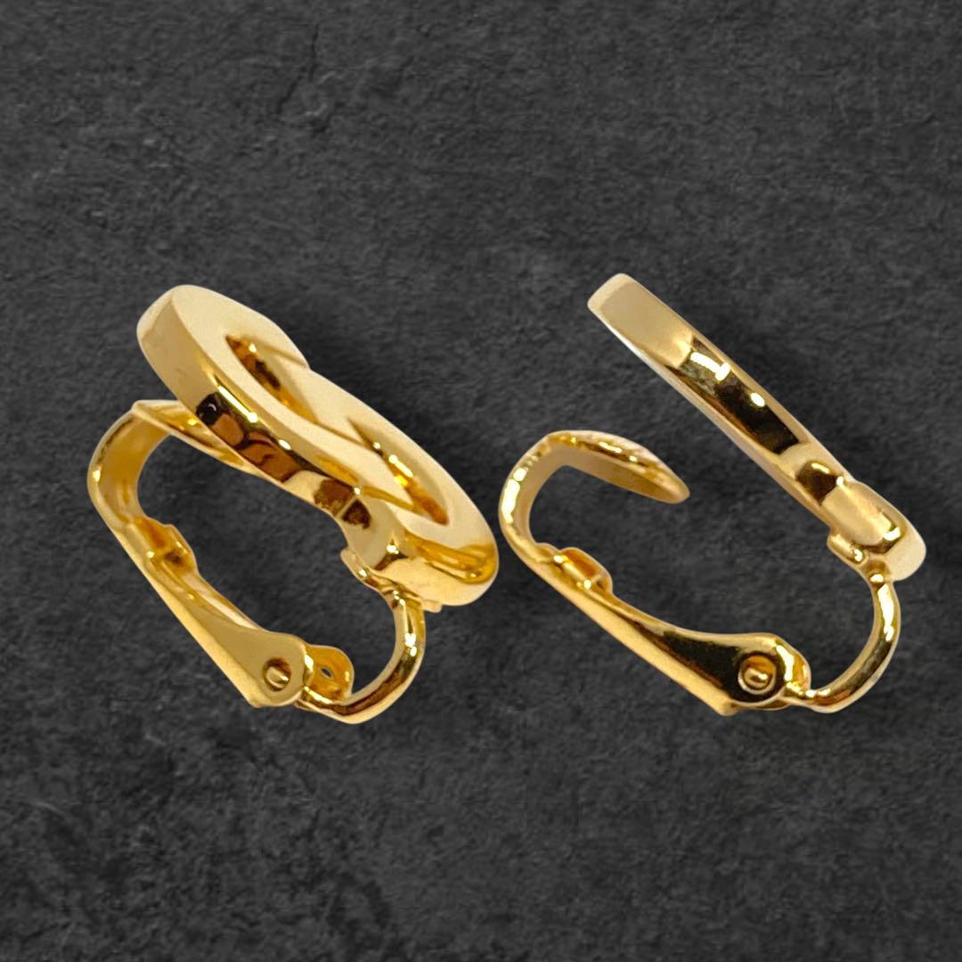 ゴールド 1-1Christian