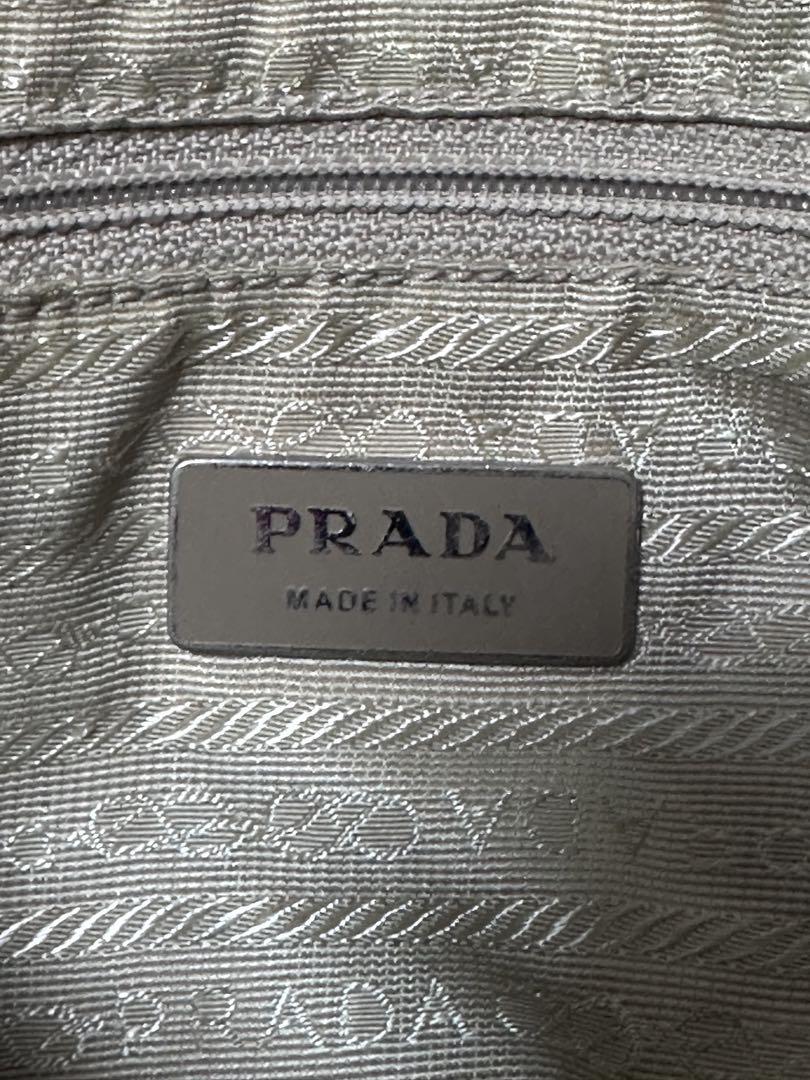 PRADA ナイロン レザー　ミニトートバッグ グレー×ブラウン　三角プレート PRADA ナイロン レザー ミニトートバッグ グレー×ブラウン 三角