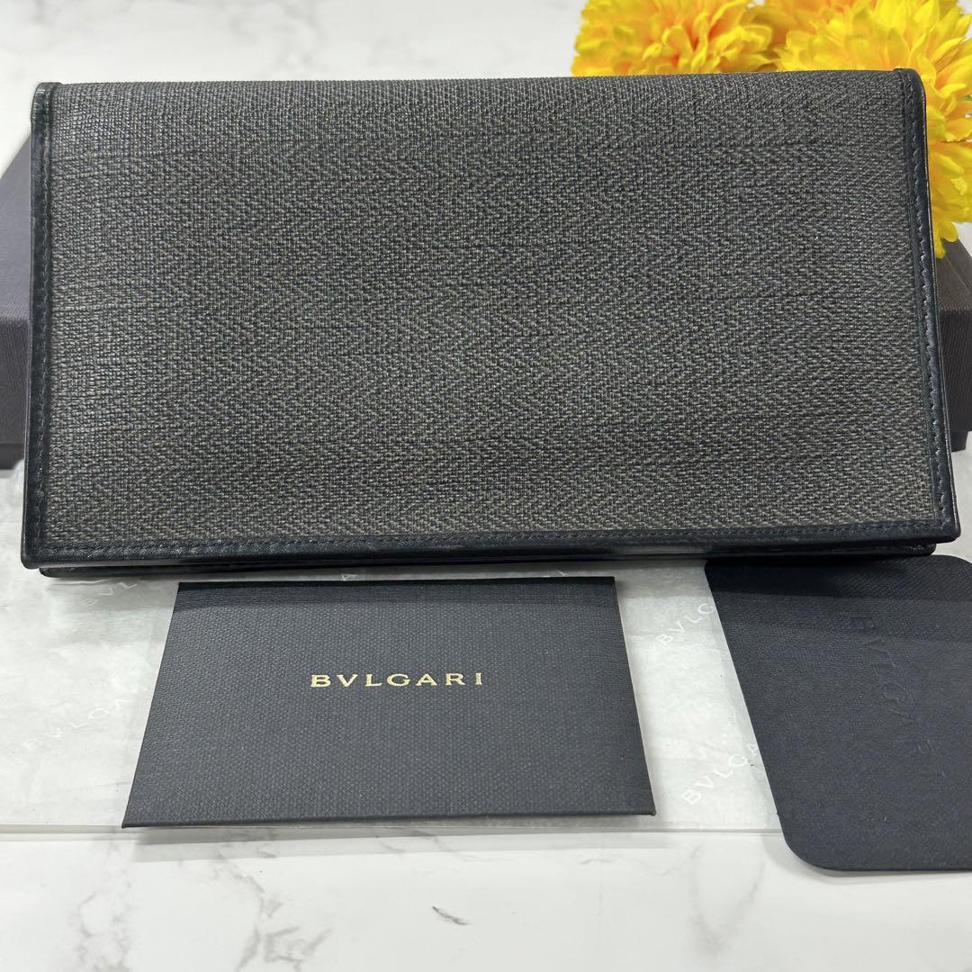 新品同様‼️ ブルガリ　BVLGARI 財布　二つ折り　長財布　ウィークエンド