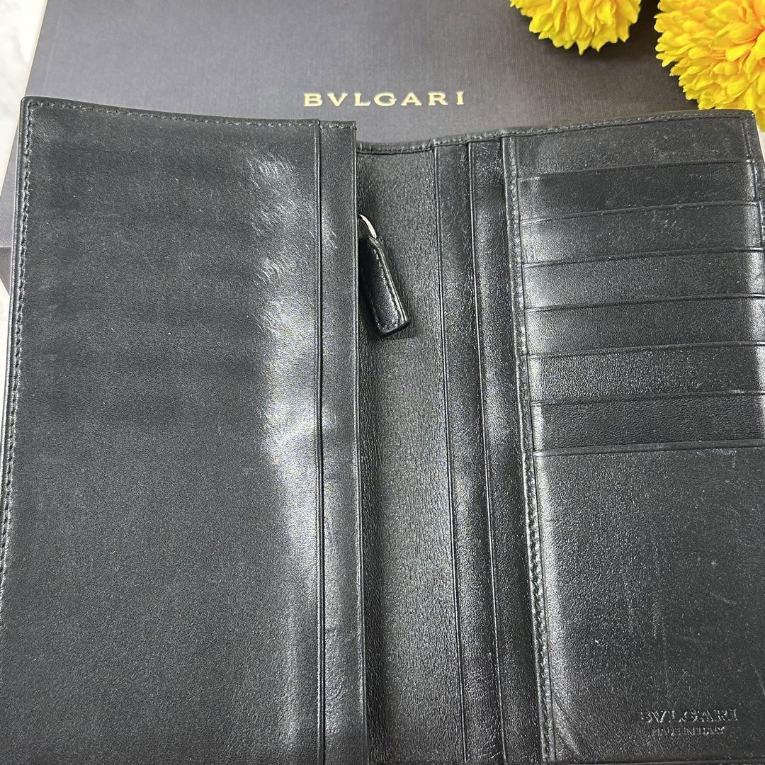 新品同様‼️ ブルガリ　BVLGARI 財布　二つ折り　長財布　ウィークエンド