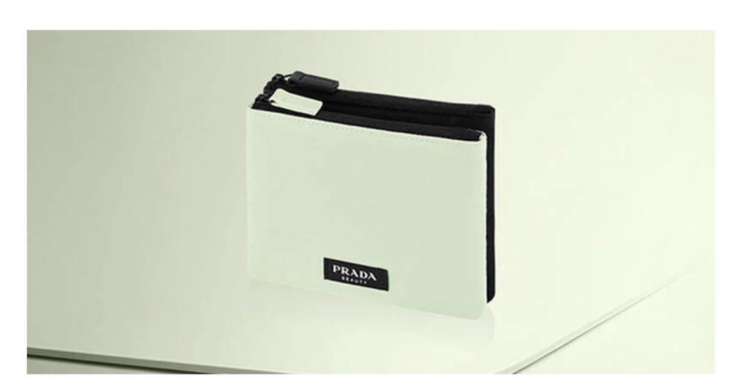 PRADA BEAUTYプラダビューティ　ノベルティポーチ　2点