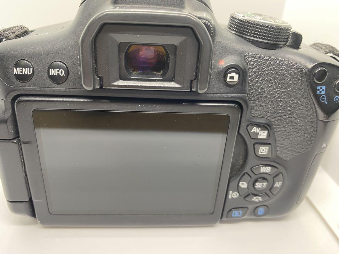 Canon EOS Kiss X8i デジタル一眼レフボディのみ　ジャンク品