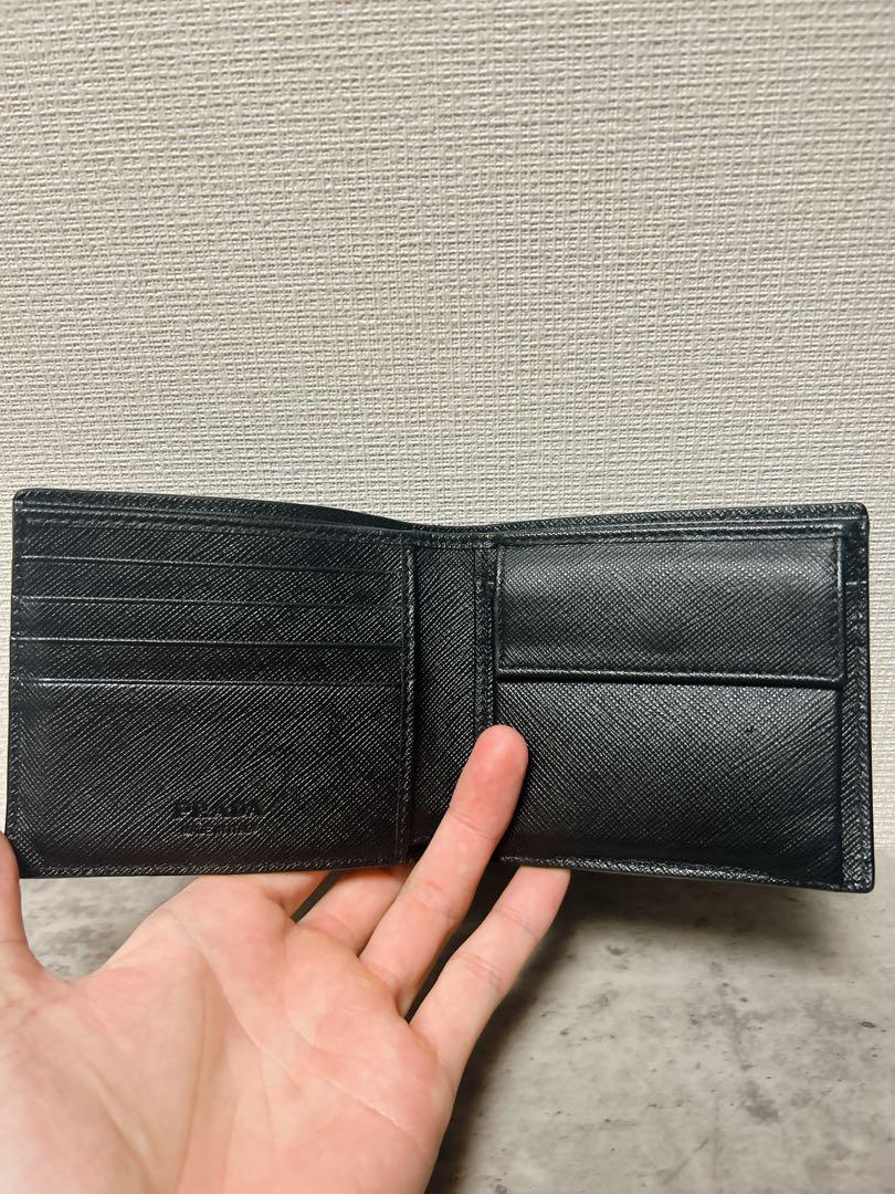 ファッションシーンで話題のこれから流行るブランド12選 プラダPRADA 財布 小物 ブラック サフィアーノレザー 小物