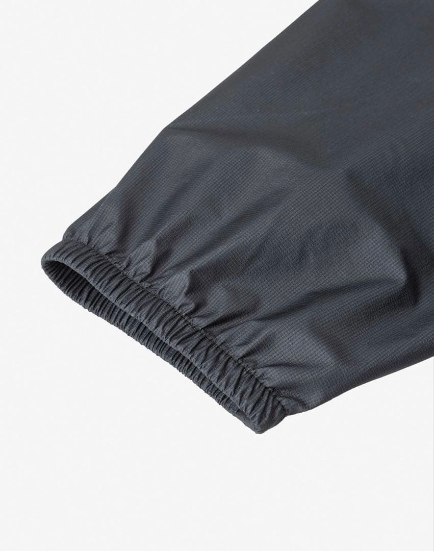 新品・タグ付き ザノースフェイス フューチャーライト トレーニングピステ 新品・タグ付き ザノースフェイス フューチャーライト トレーニングピステ