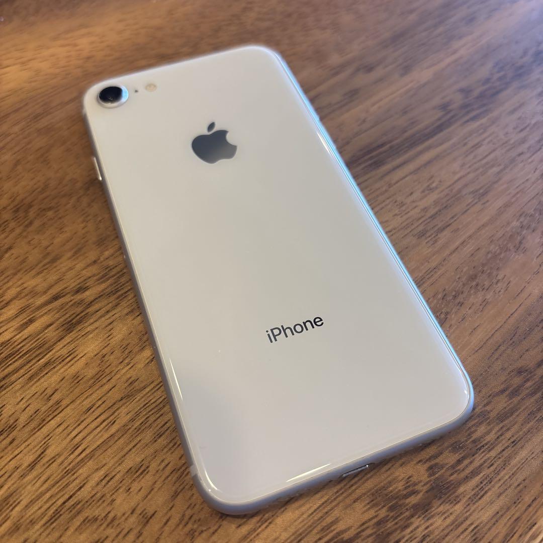Apple iPhone8 ホワイト 本体 iPhone 8｜価格比較・最新情報 - 価格.com