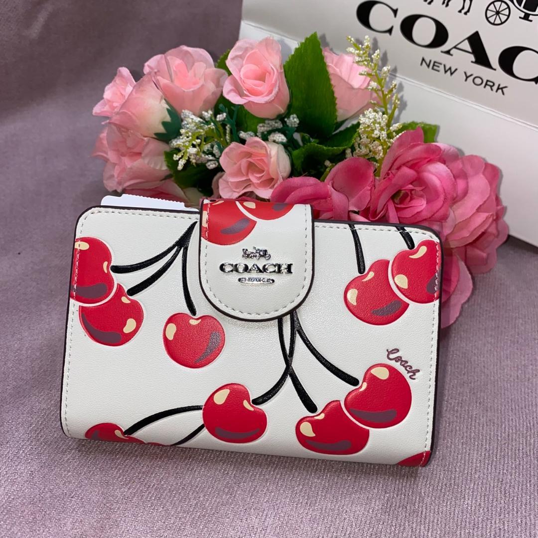 COACHコーチサクランボプリントレザー二つ折り財布