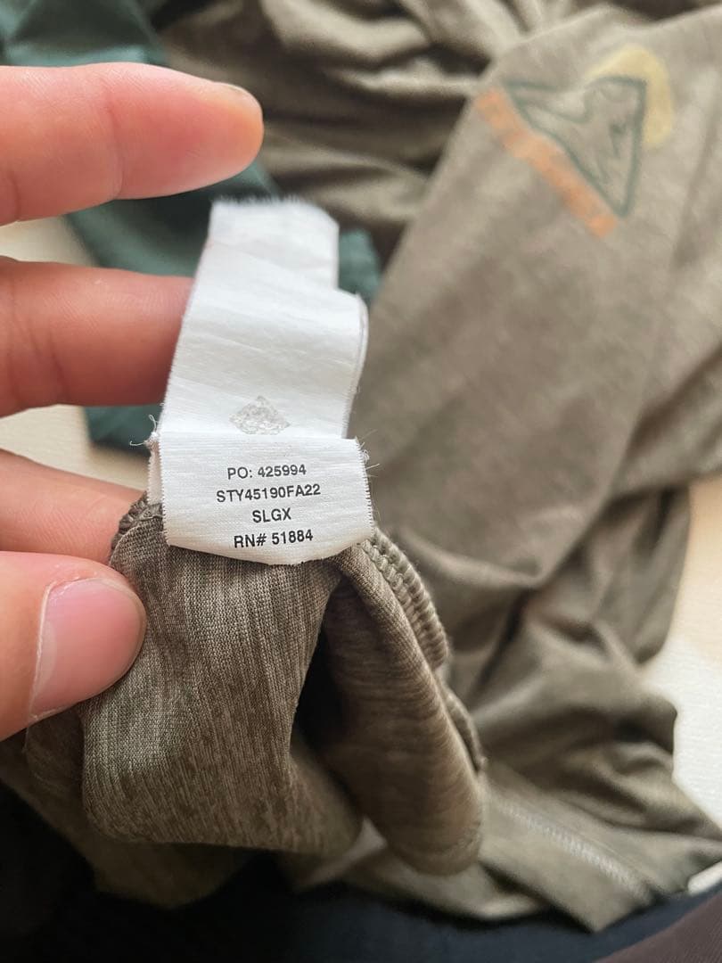 メンズ・ロングスリーブ・キャプリーン・クール・デイリー・グラフィック・シャツ