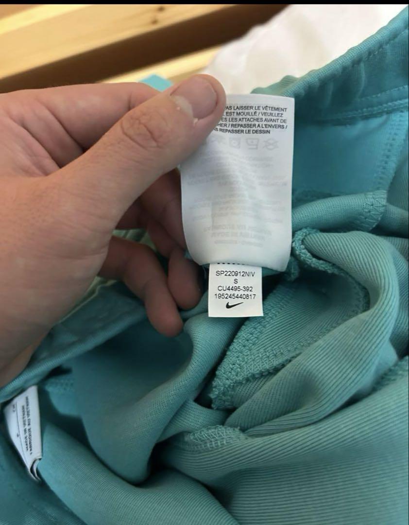 NIKEテックフリース